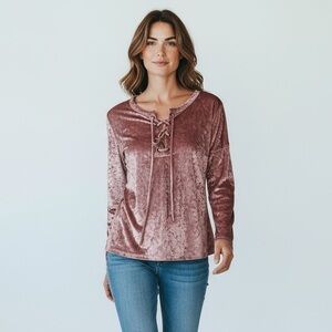 HAILEY & CO. - FAUX CRUSH VELVET TOP - B4
